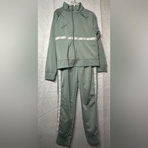 Athletic Works Kids Matching Set in Light Green and White Size XS 4-5 Girls